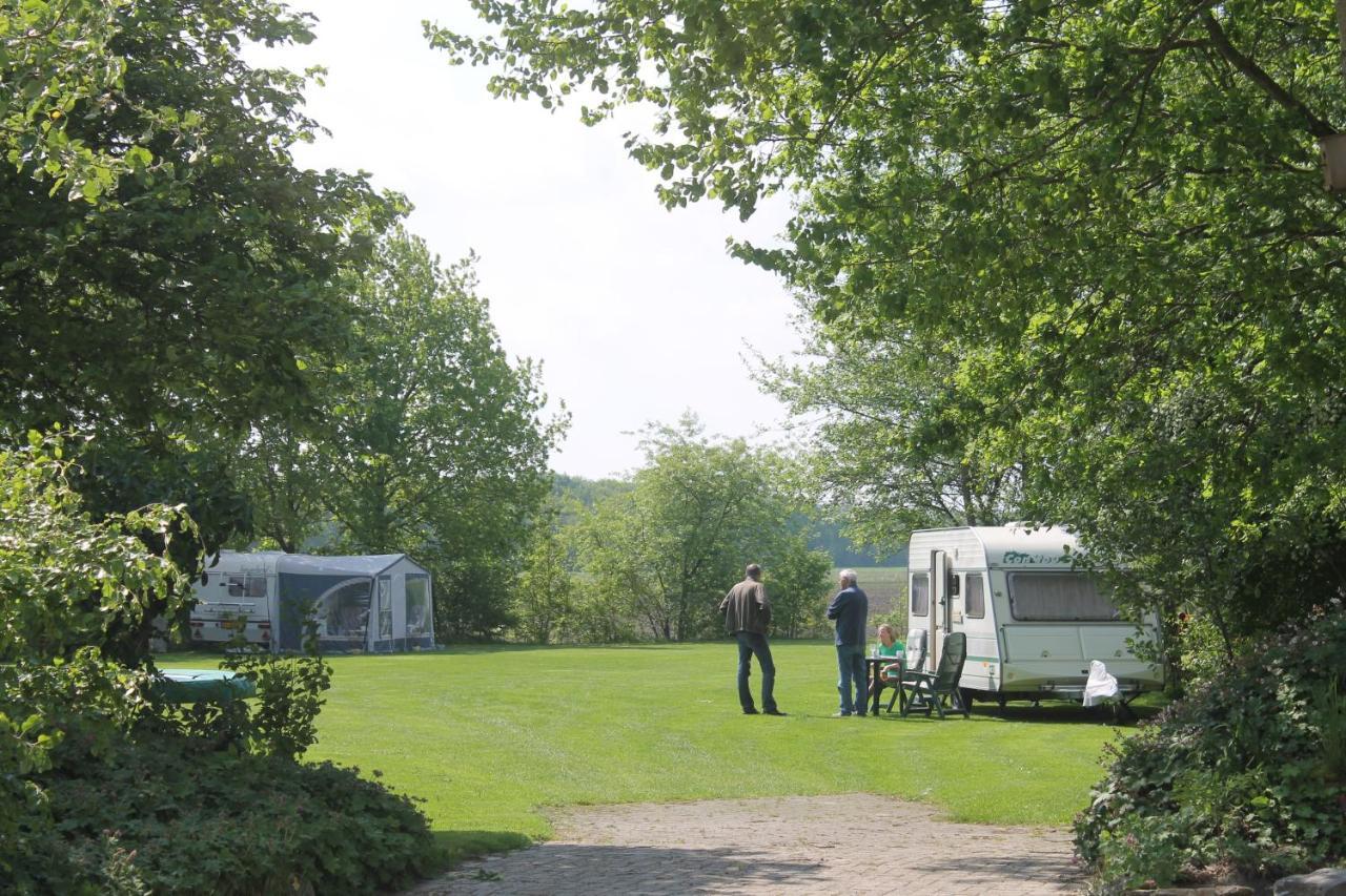 Old Timer Vouwwagen Tynaarlo Buitenkant foto